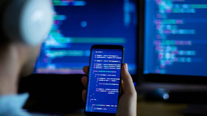 Node.js赋能曲麻莱县软件开发:解锁企业业务增长的核心引擎